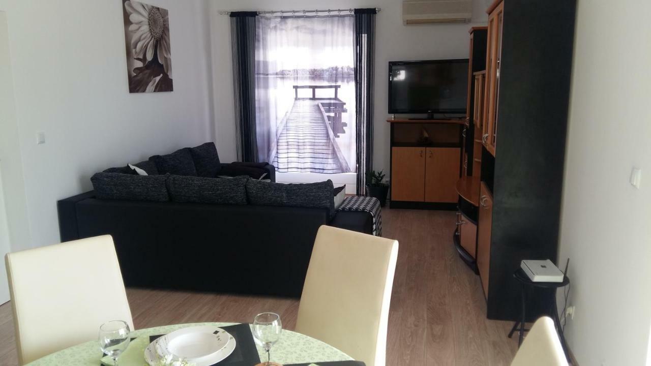 Apartment Ilina Vodice Exteriör bild