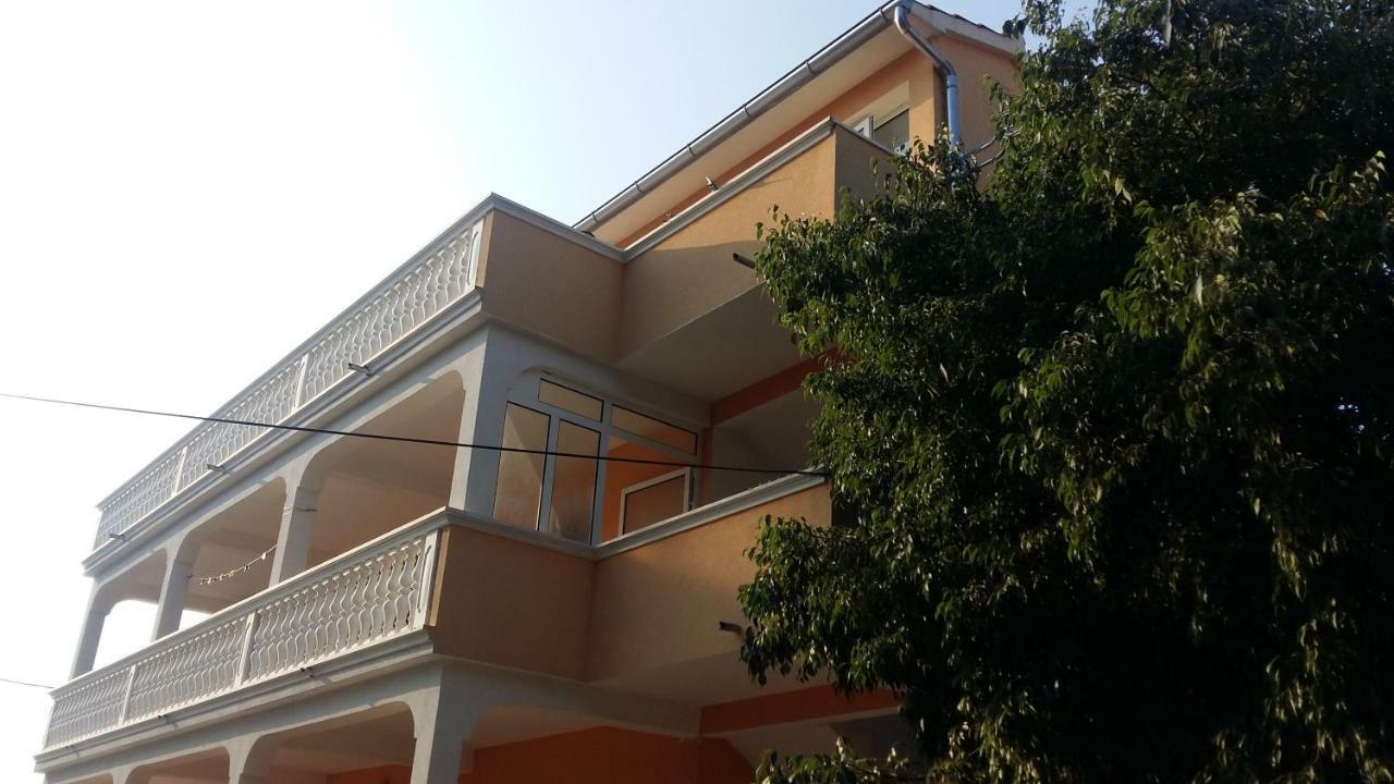 Apartment Ilina Vodice Exteriör bild