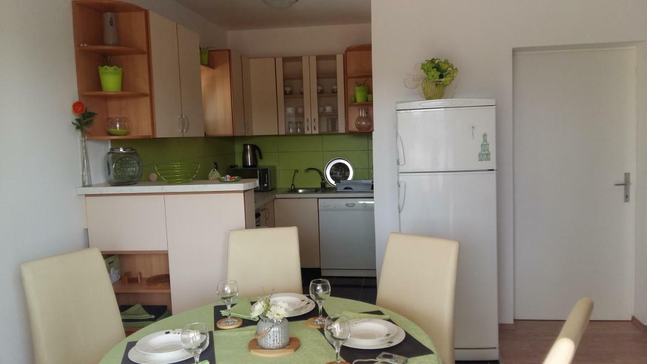 Apartment Ilina Vodice Exteriör bild