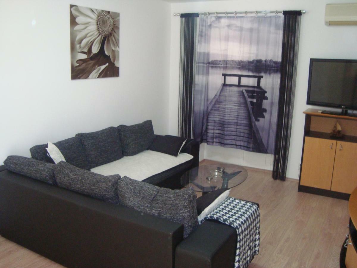 Apartment Ilina Vodice Exteriör bild